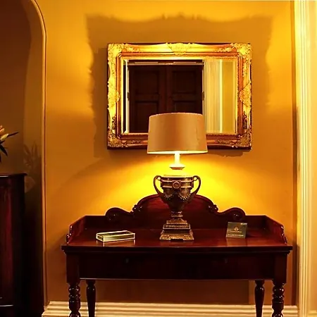 Ennismore House Hotel *